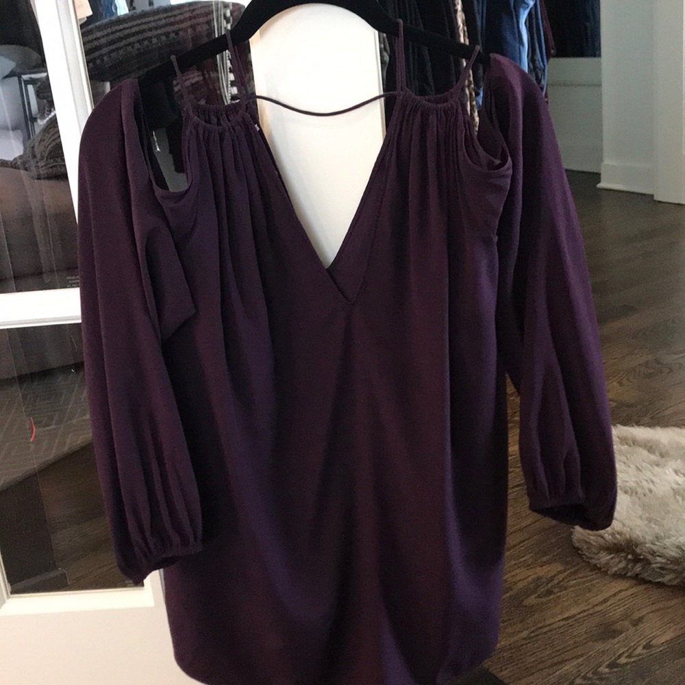 Cold shoulder kind sleeve flowy blouse